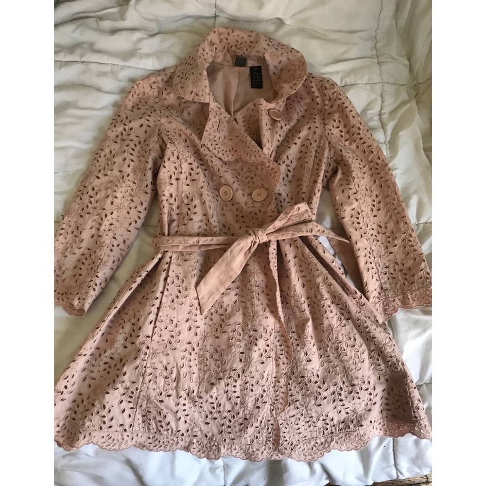 Lithe pastel pink jacket with eyelet detail